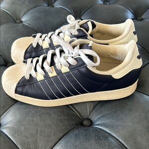 ADIDAS Originals Superstar Navy
White GW1794 Men's sz 10.5